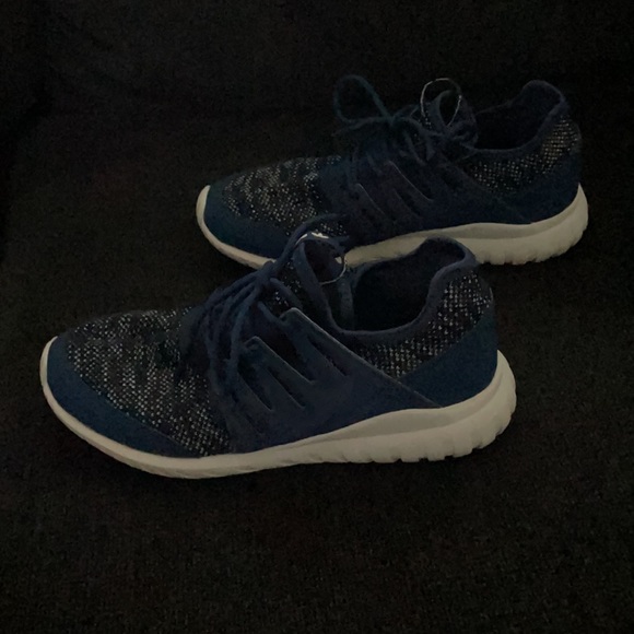 Adidas Boys grade school size 4.5 blue sneakers - Picture 2 of 5